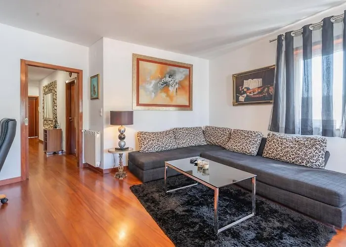 River Zen House بيت للعطل إسبونسيندي